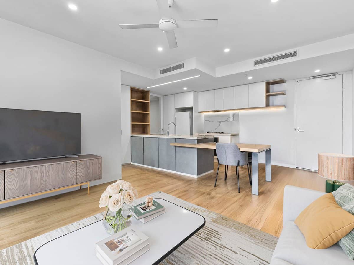 18 Duke Street, KANGAROO POINT - Thumbnail 1