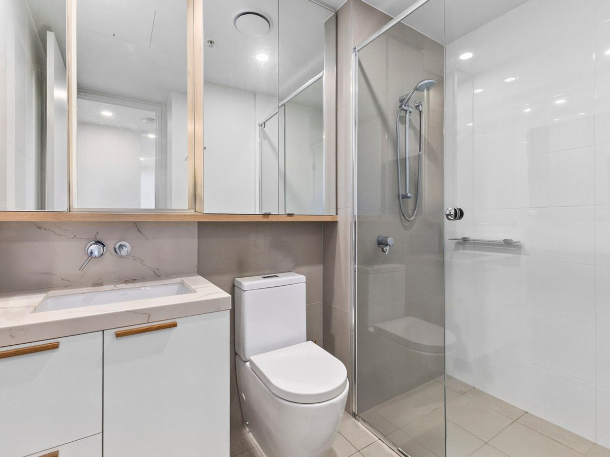 18 Duke Street, KANGAROO POINT - Thumbnail 8