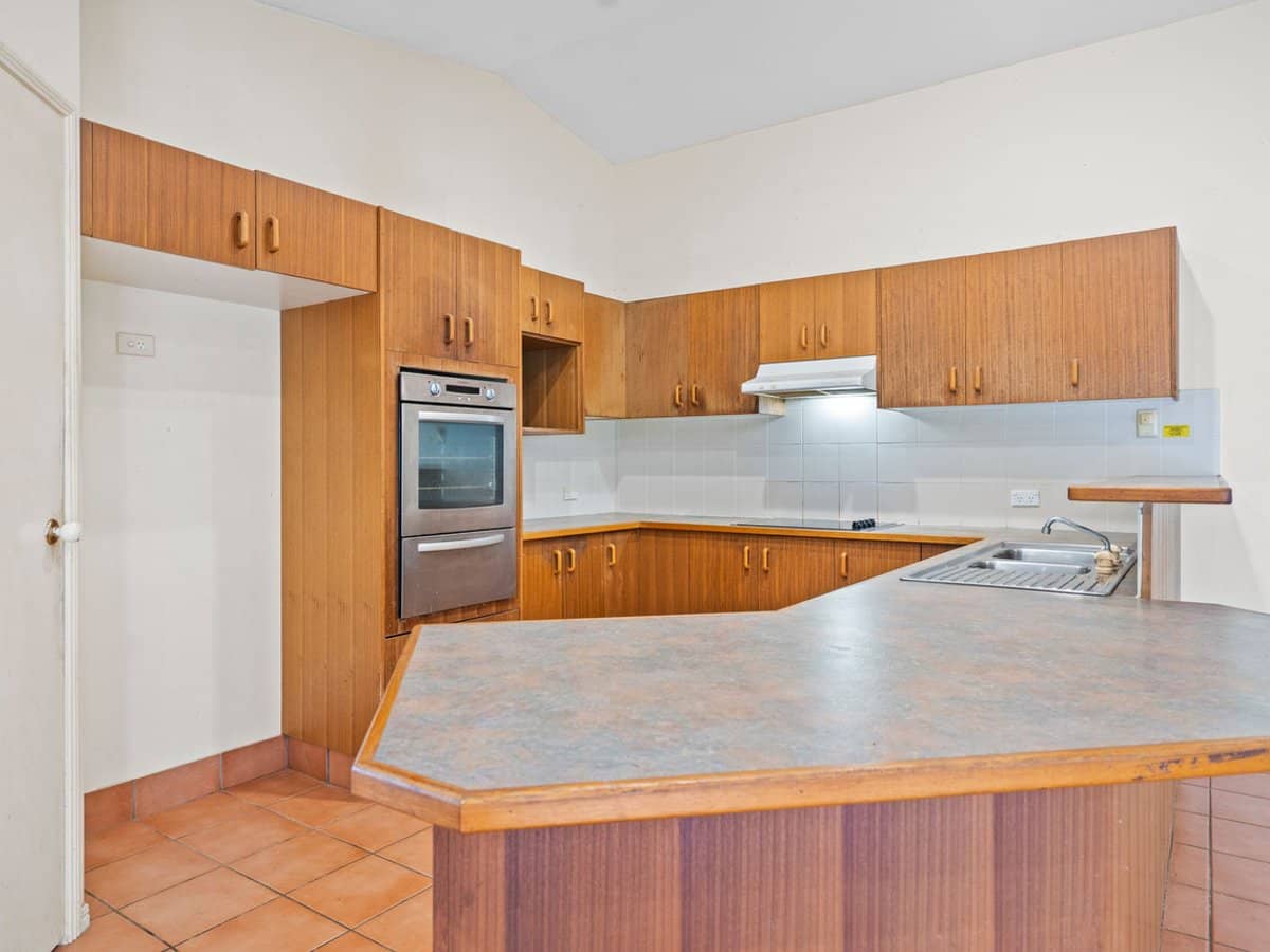 245 Carrington Road, BONOGIN - Thumbnail 6