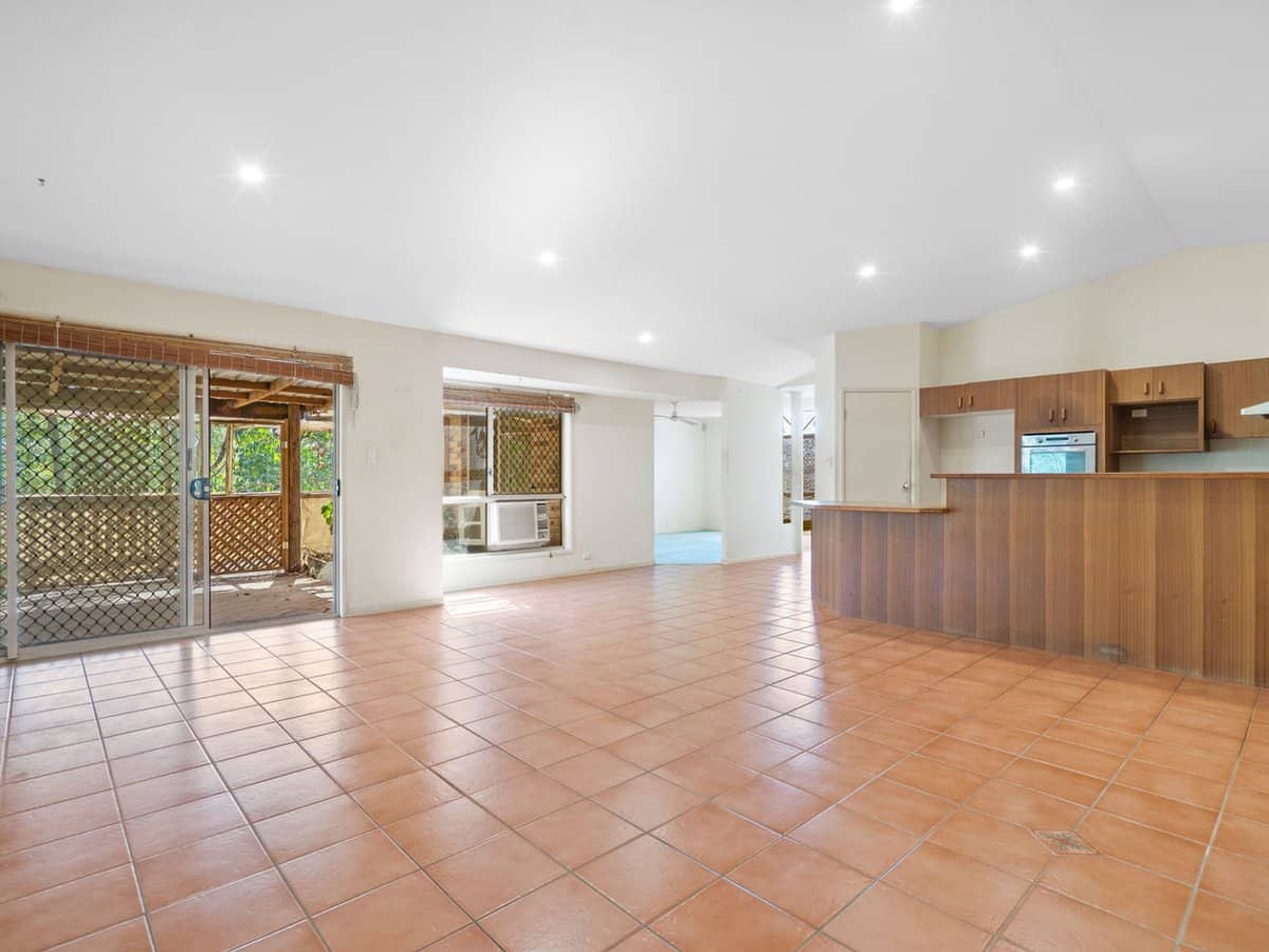 245 Carrington Road, BONOGIN - Thumbnail 9