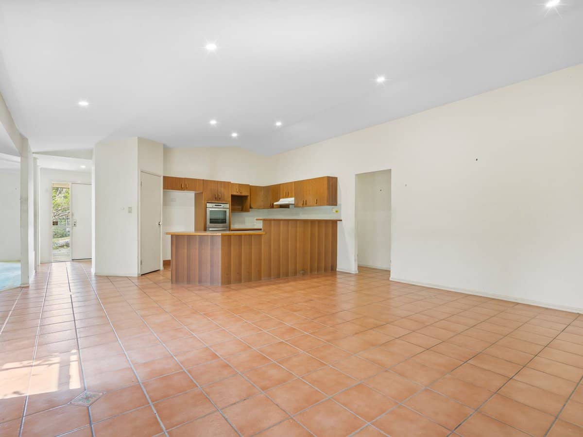 245 Carrington Road, BONOGIN - Thumbnail 10