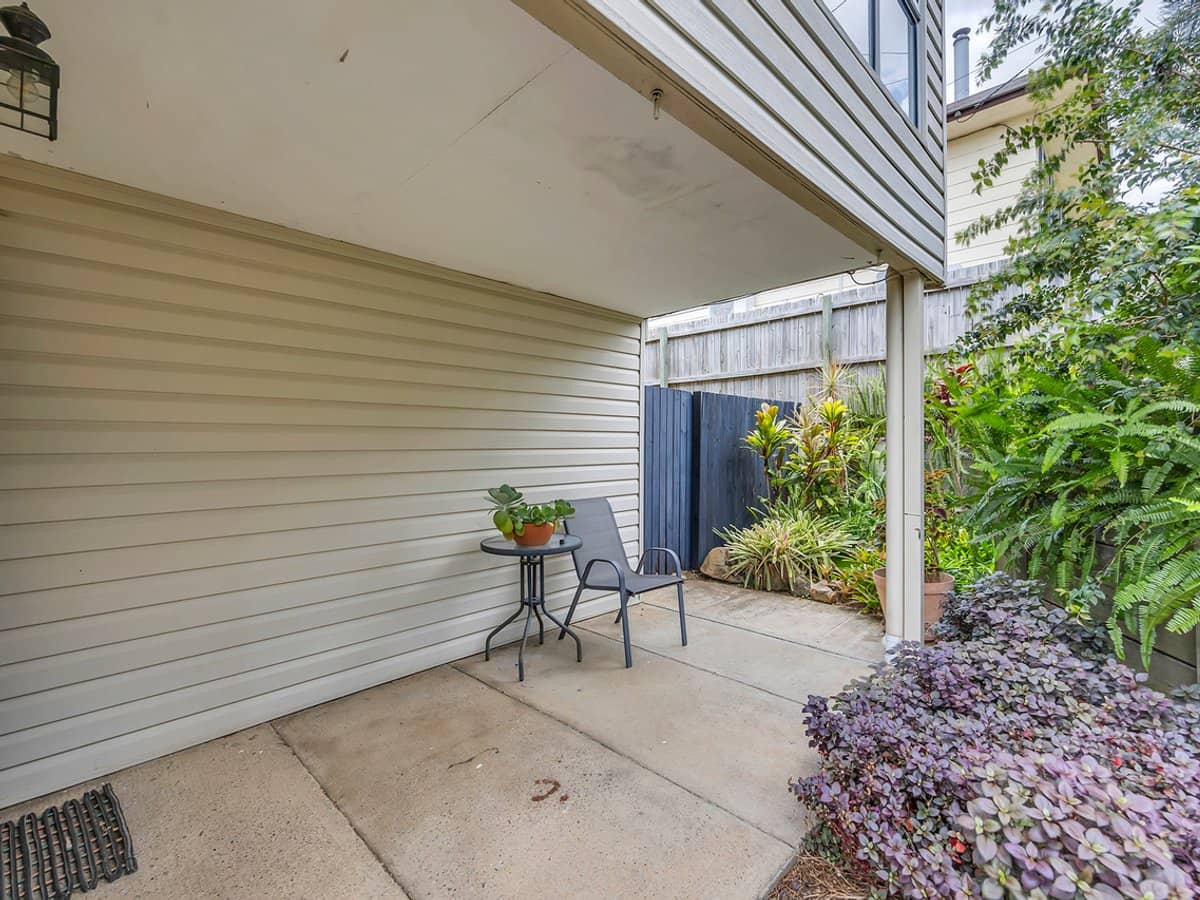 56 Blaxland Crescent, REDBANK PLAINS - Thumbnail 2