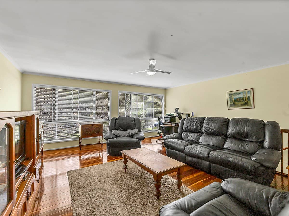 56 Blaxland Crescent, REDBANK PLAINS - Thumbnail 4