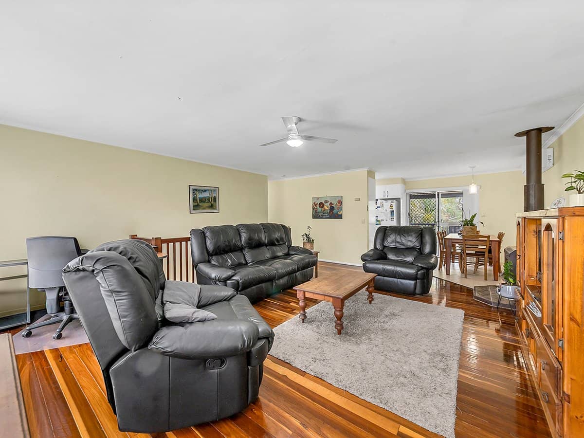 56 Blaxland Crescent, REDBANK PLAINS - Thumbnail 5