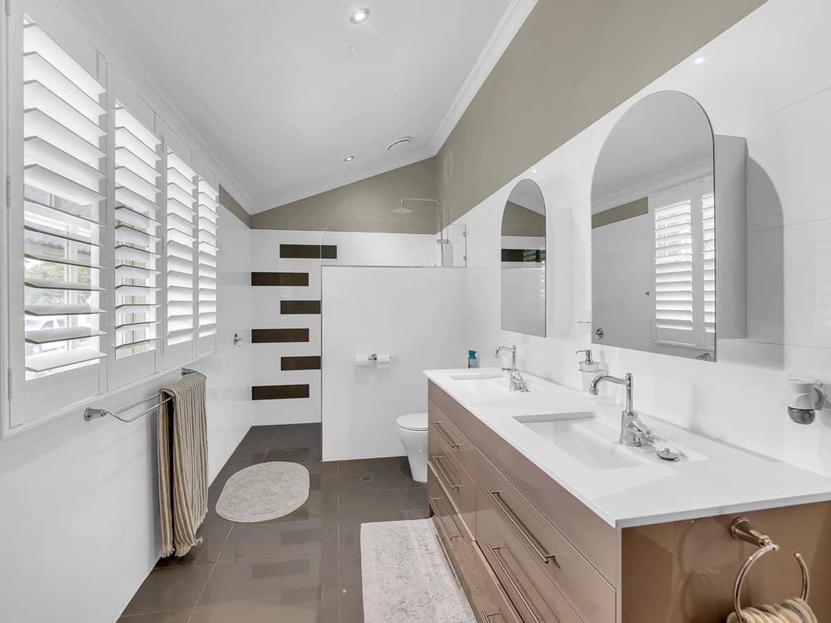 2 Queen Street, NEWTOWN - Thumbnail 11