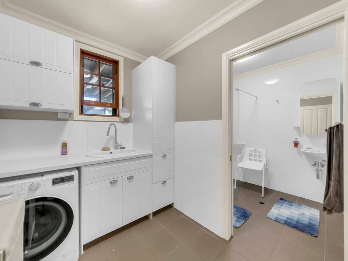 2 Queen Street, NEWTOWN - Thumbnail 22