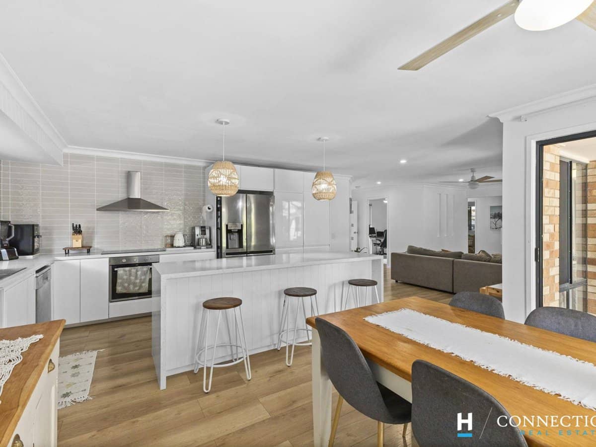 9 Bronze Court, GRIFFIN - Thumbnail 3