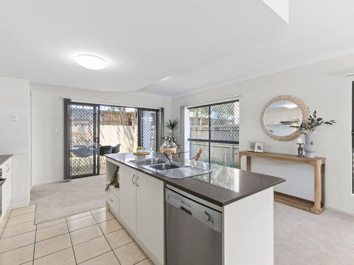 1 Linear Drive, MANGO HILL - Thumbnail 3