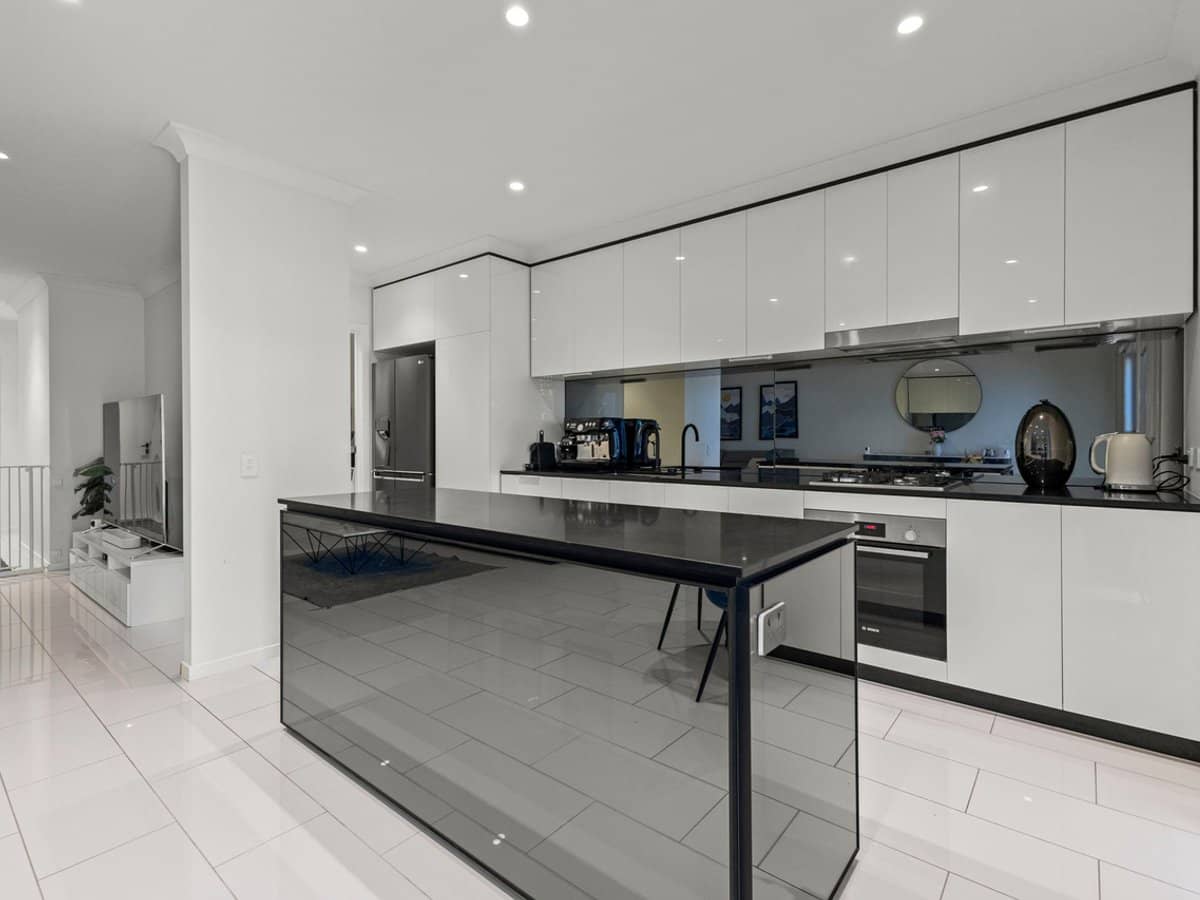 120 Bunya Road, EVERTON HILLS - Thumbnail 6