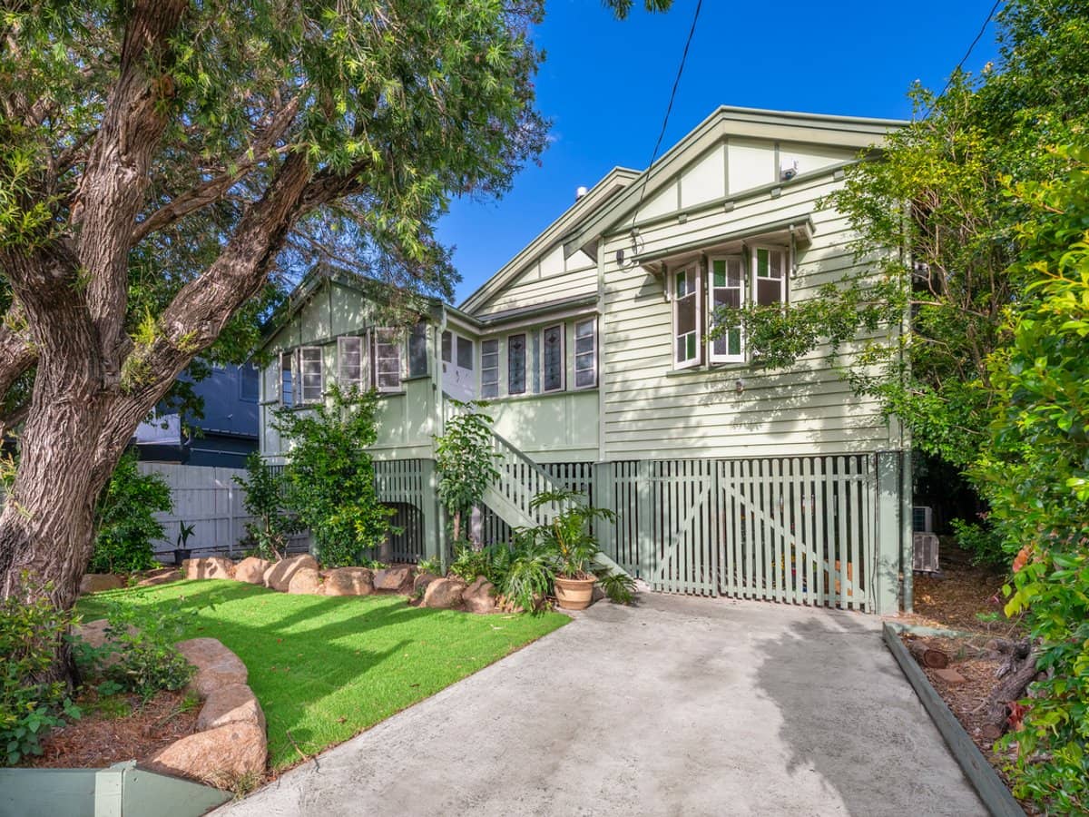 171 Hudson Road, WOOLOOWIN - Thumbnail 1