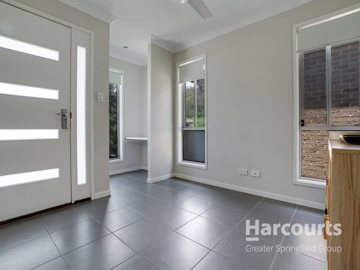 21 Archer Crescent, REDBANK PLAINS - Thumbnail 8