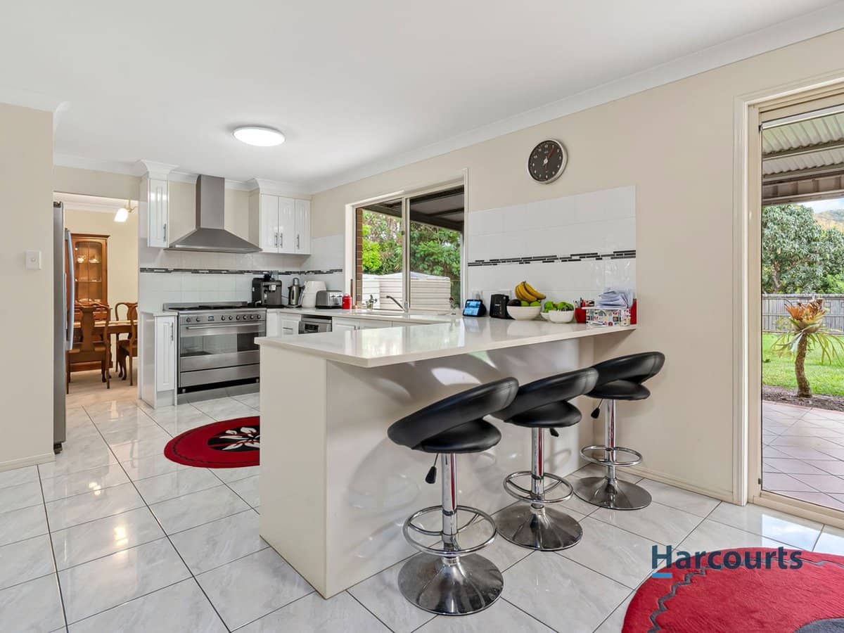 9 Cresthaven Court, GLASS HOUSE MOUNTAINS - Thumbnail 4