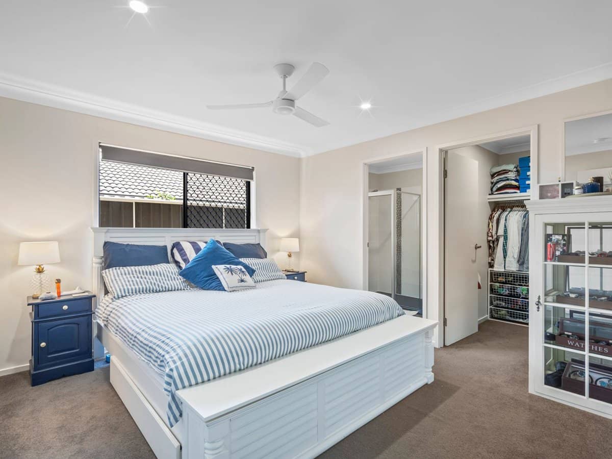 21 Bluestone Drive, LOGAN RESERVE - Thumbnail 10