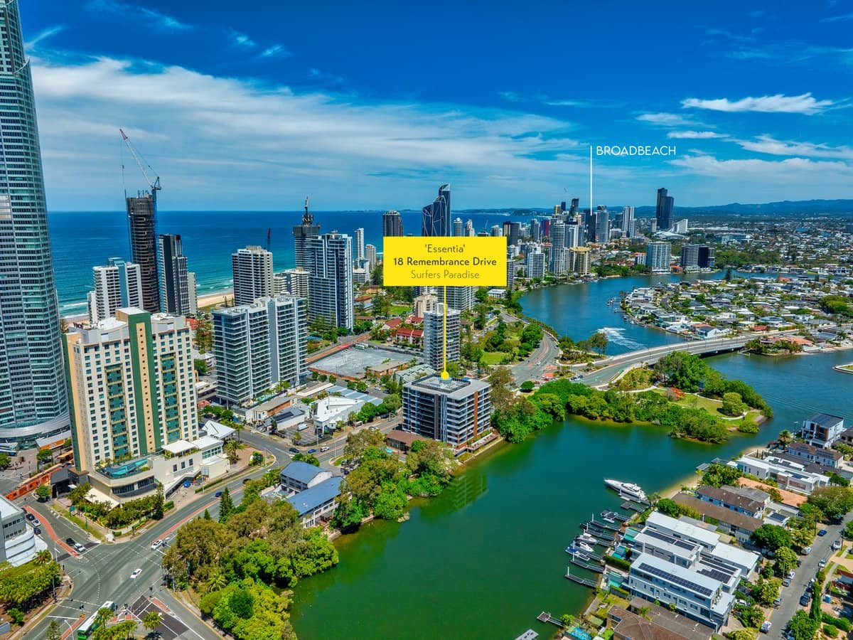 18 Remembrance Drive, SURFERS PARADISE - Thumbnail 1