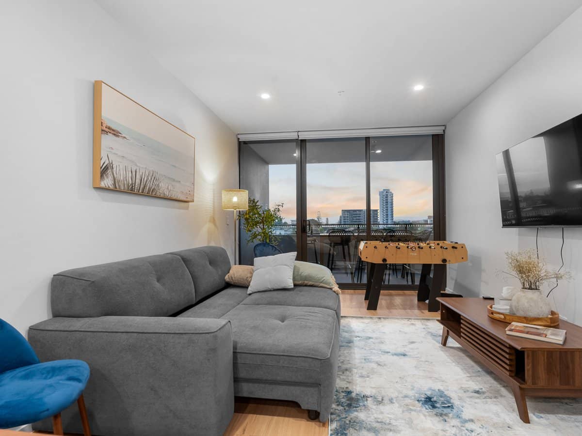 18 Remembrance Drive, SURFERS PARADISE - Thumbnail 14