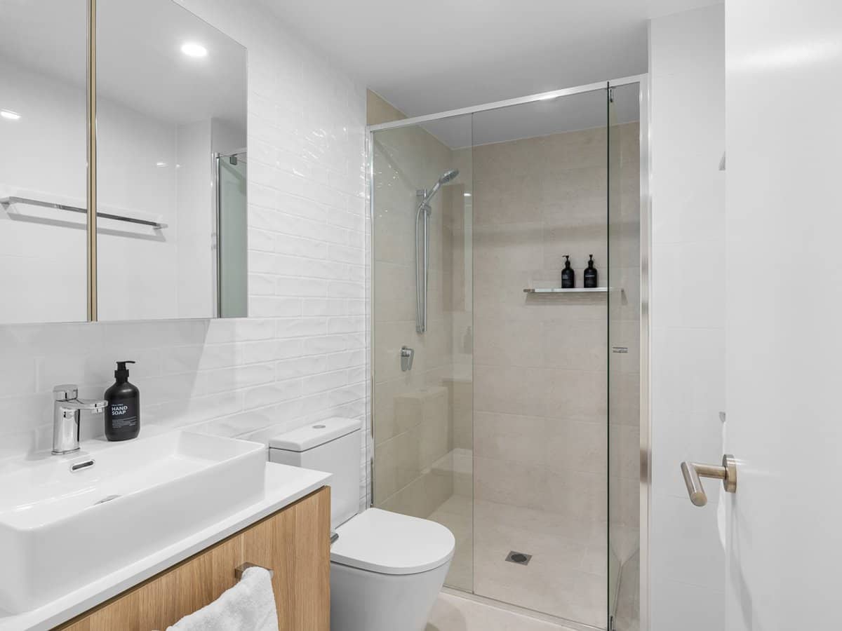 18 Remembrance Drive, SURFERS PARADISE - Thumbnail 22