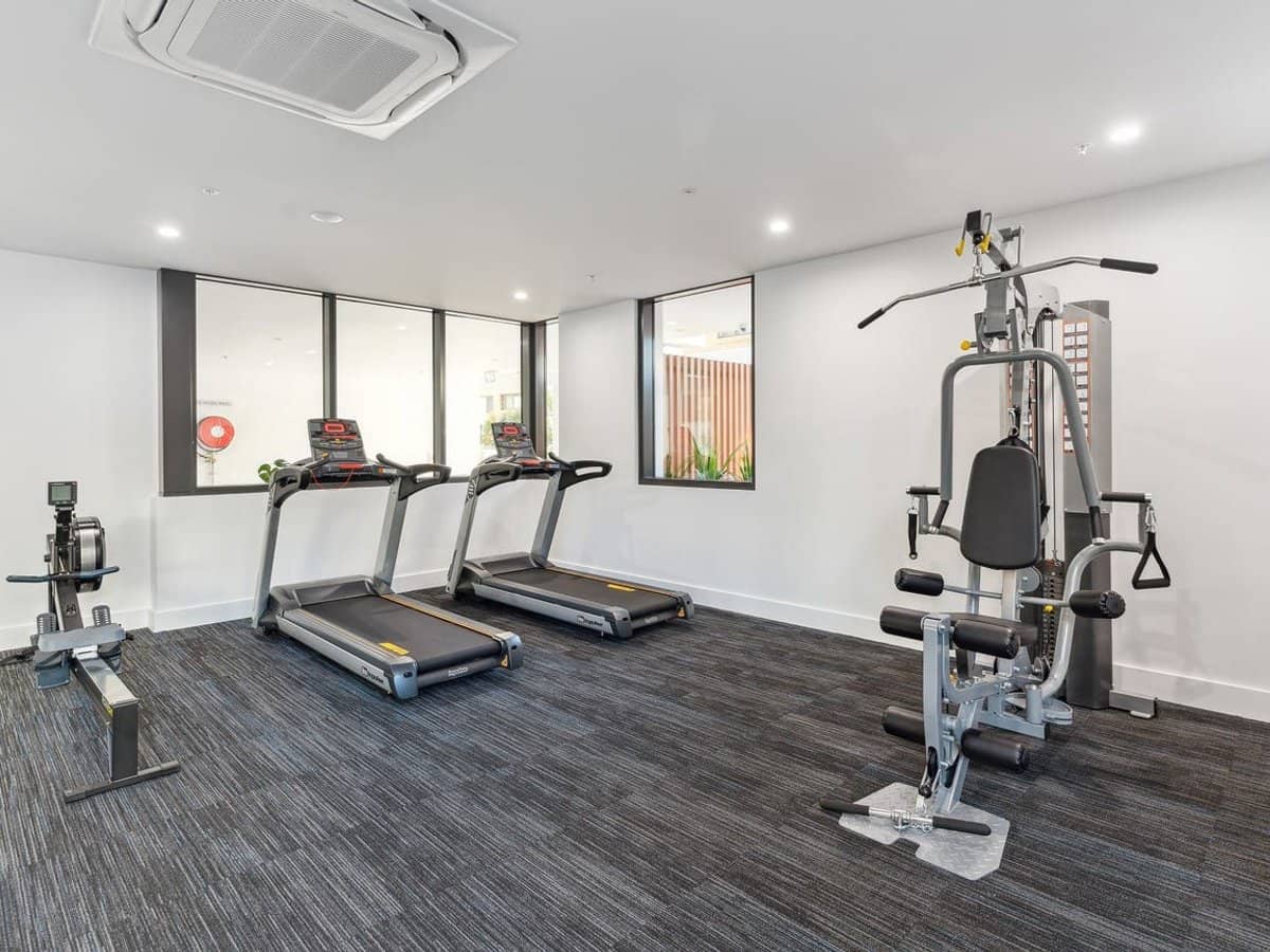 18 Remembrance Drive, SURFERS PARADISE - Thumbnail 27