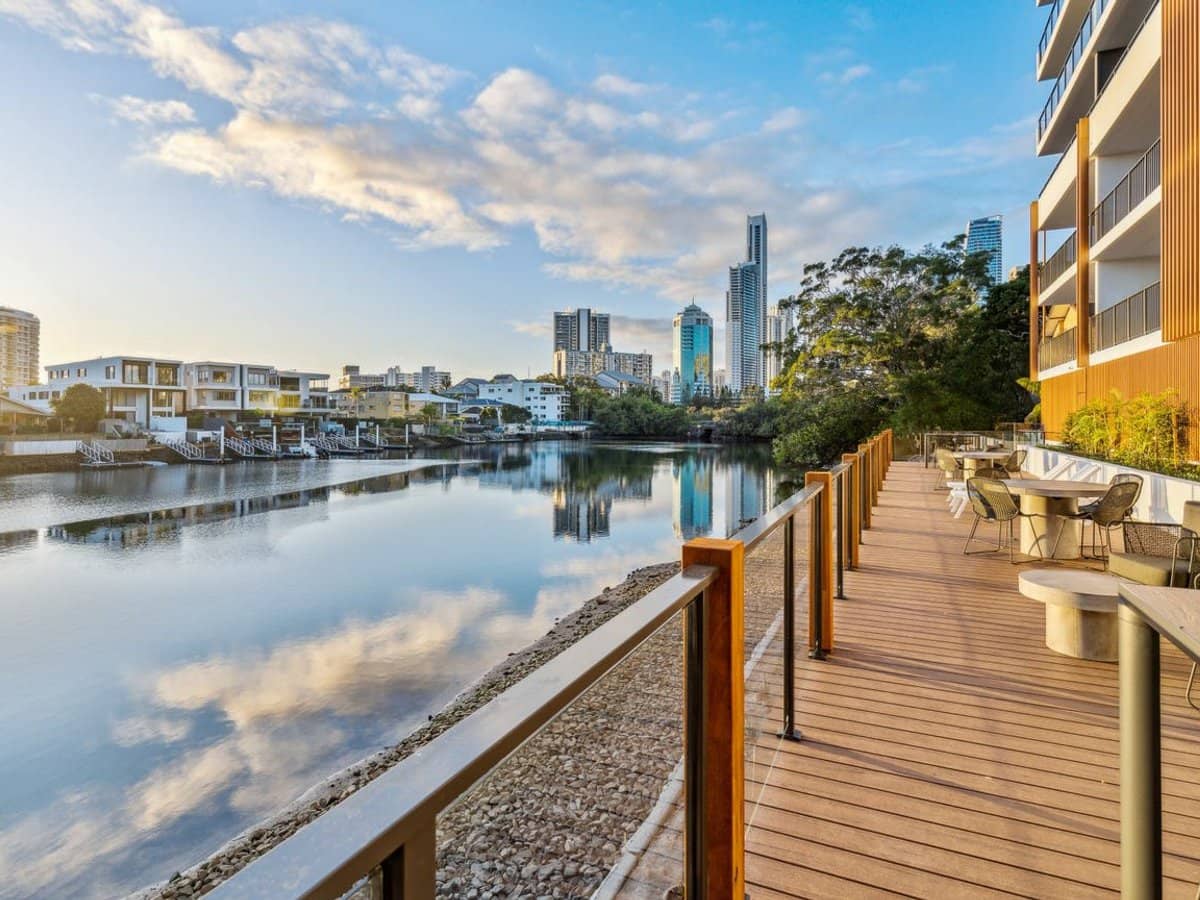 18 Remembrance Drive, SURFERS PARADISE - Thumbnail 28