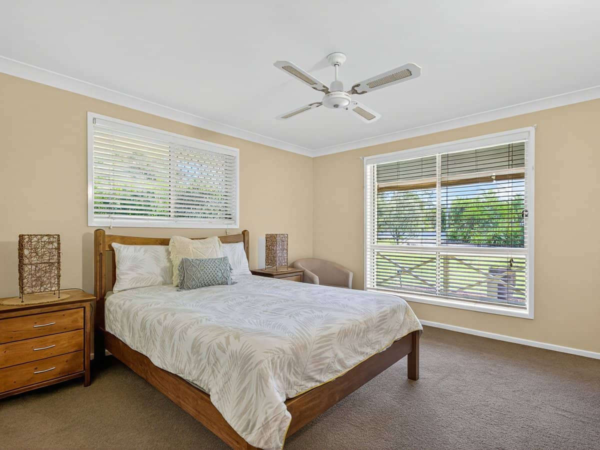 102 Hall Road, ELIMBAH - Thumbnail 9