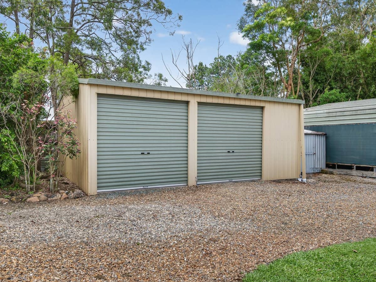 102 Hall Road, ELIMBAH - Thumbnail 17