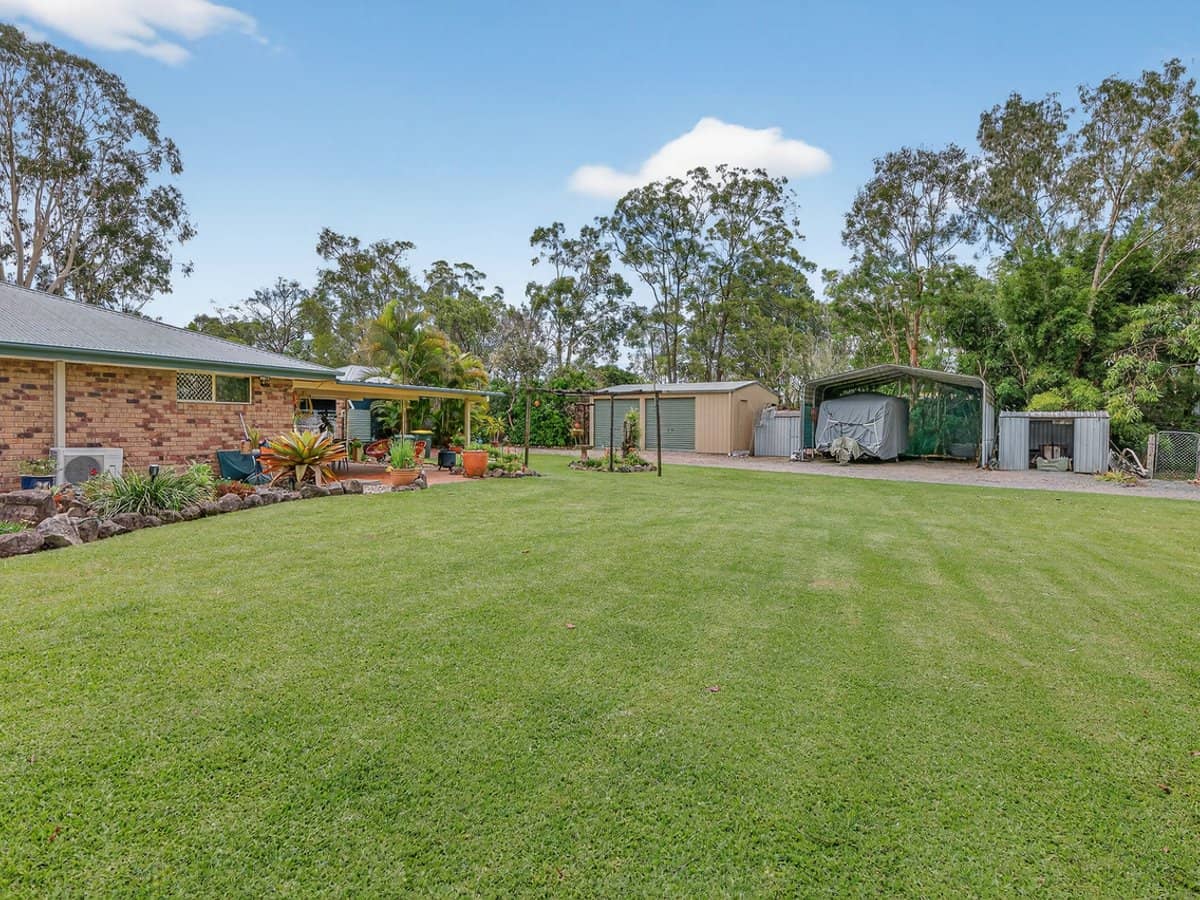 102 Hall Road, ELIMBAH - Thumbnail 19