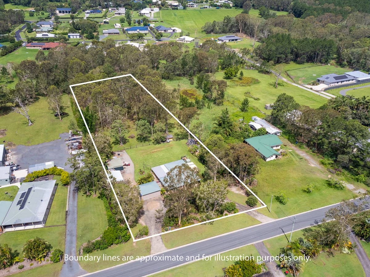 102 Hall Road, ELIMBAH - Thumbnail 23