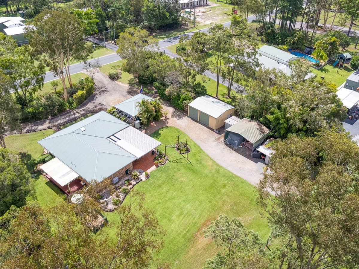 102 Hall Road, ELIMBAH - Thumbnail 25