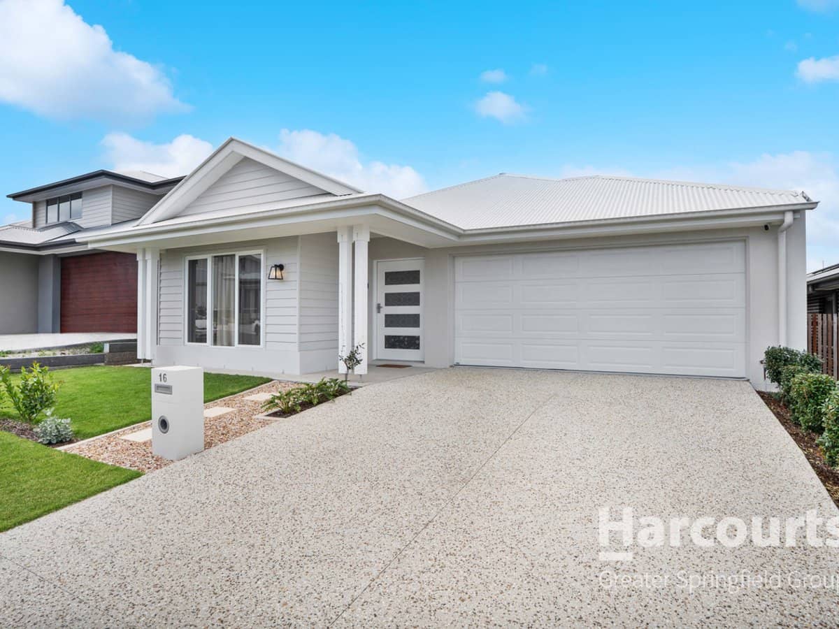 16 Desert Road, GREENBANK - Thumbnail 2