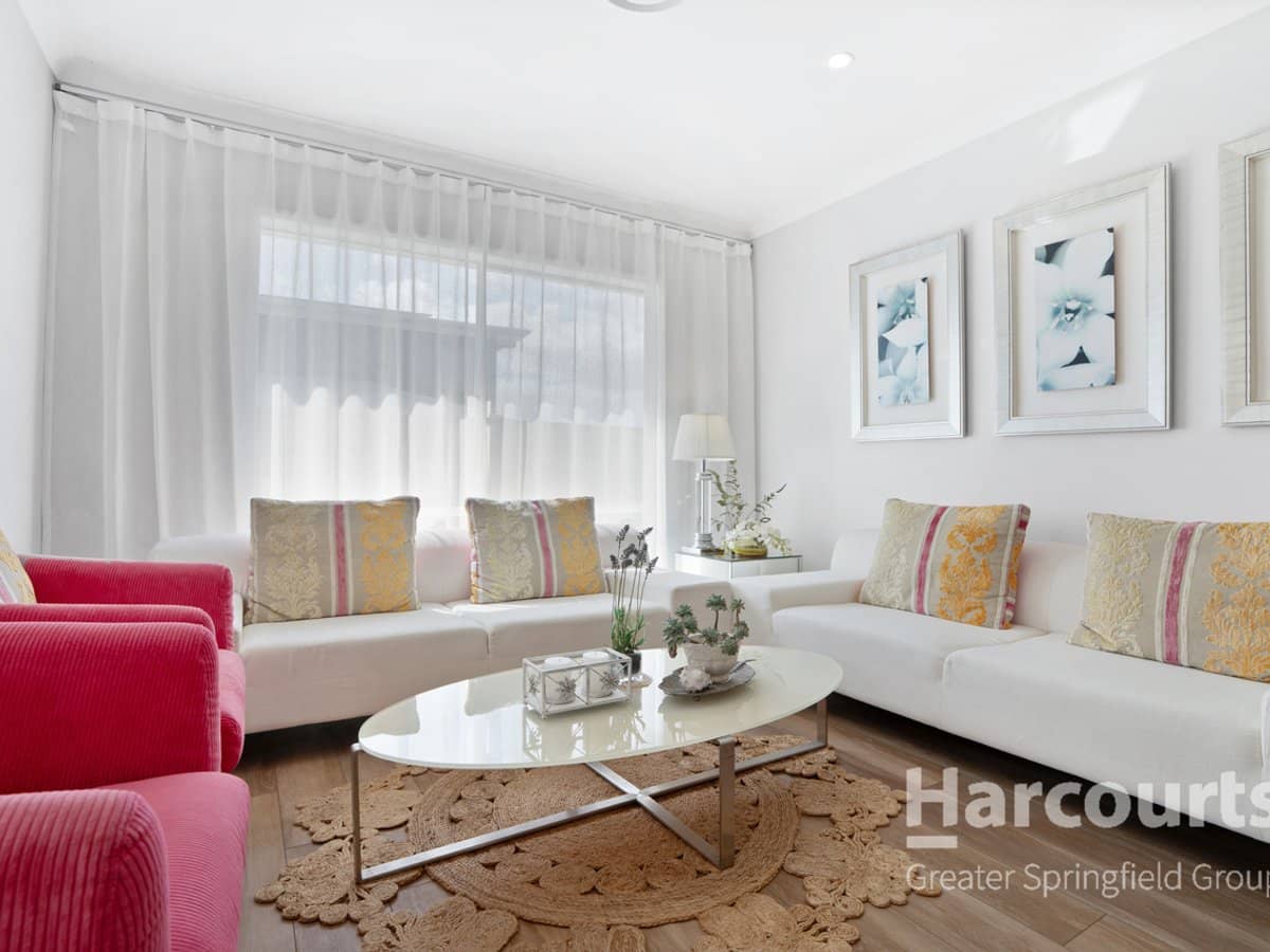 16 Desert Road, GREENBANK - Thumbnail 14