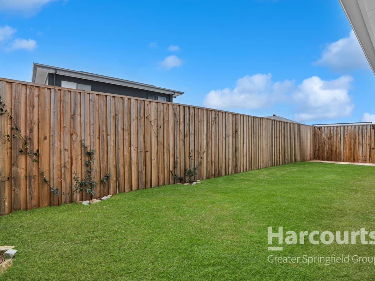 16 Desert Road, GREENBANK - Thumbnail 23