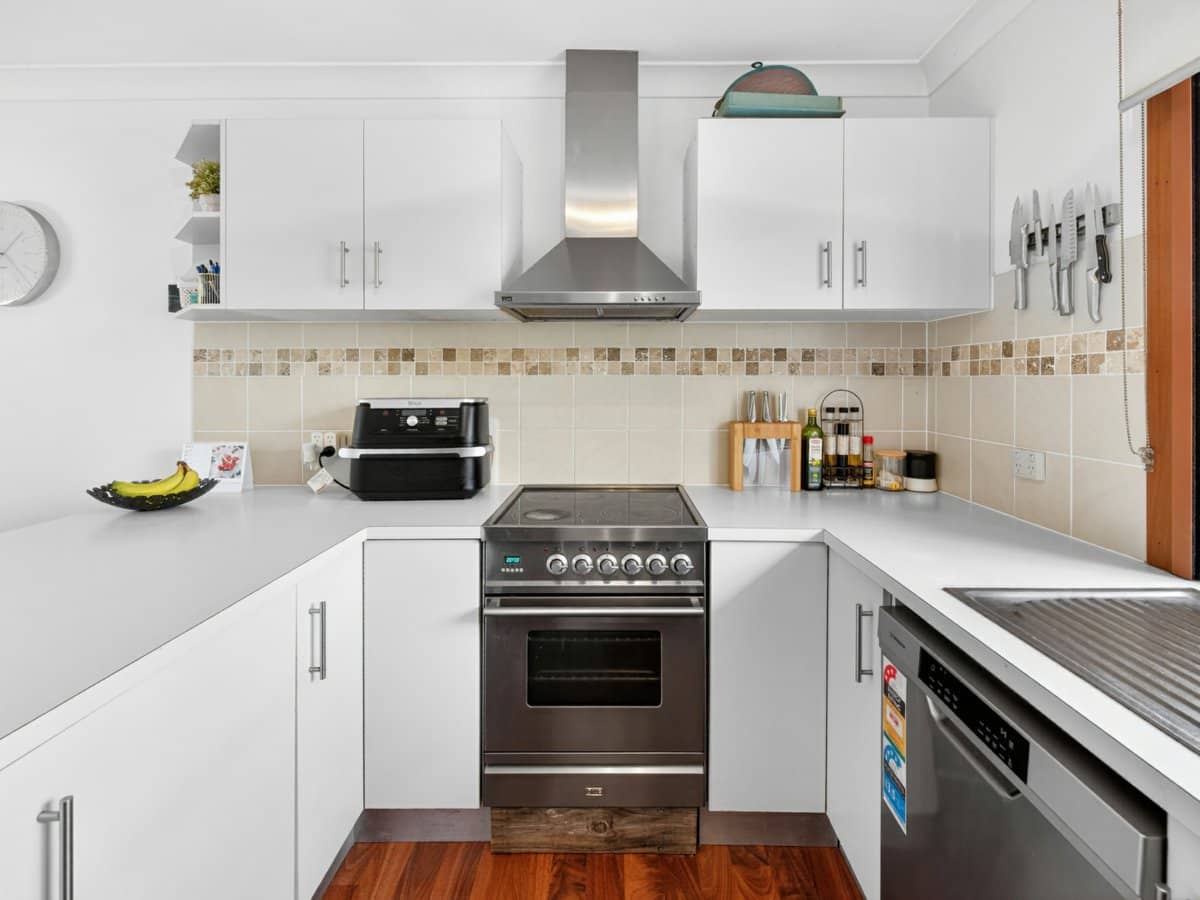 16 Mctaggart Place, CARRARA - Thumbnail 13