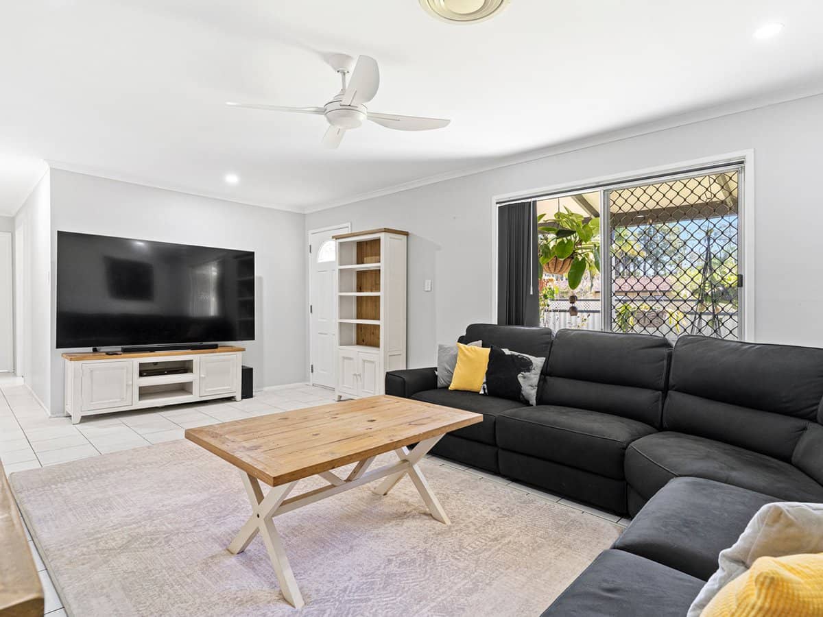 4 Breynia Street, KINGSTON - Thumbnail 3