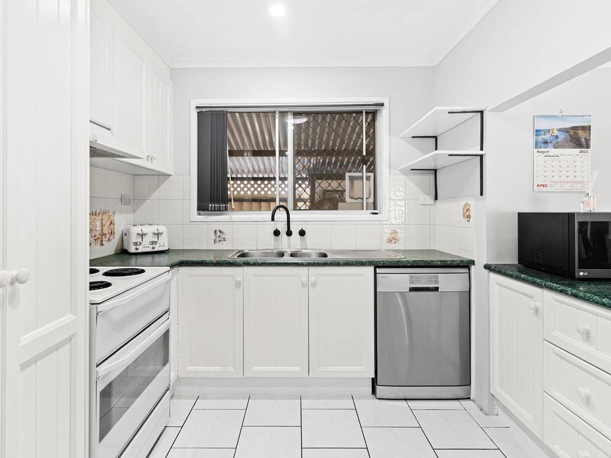 4 Breynia Street, KINGSTON - Thumbnail 7