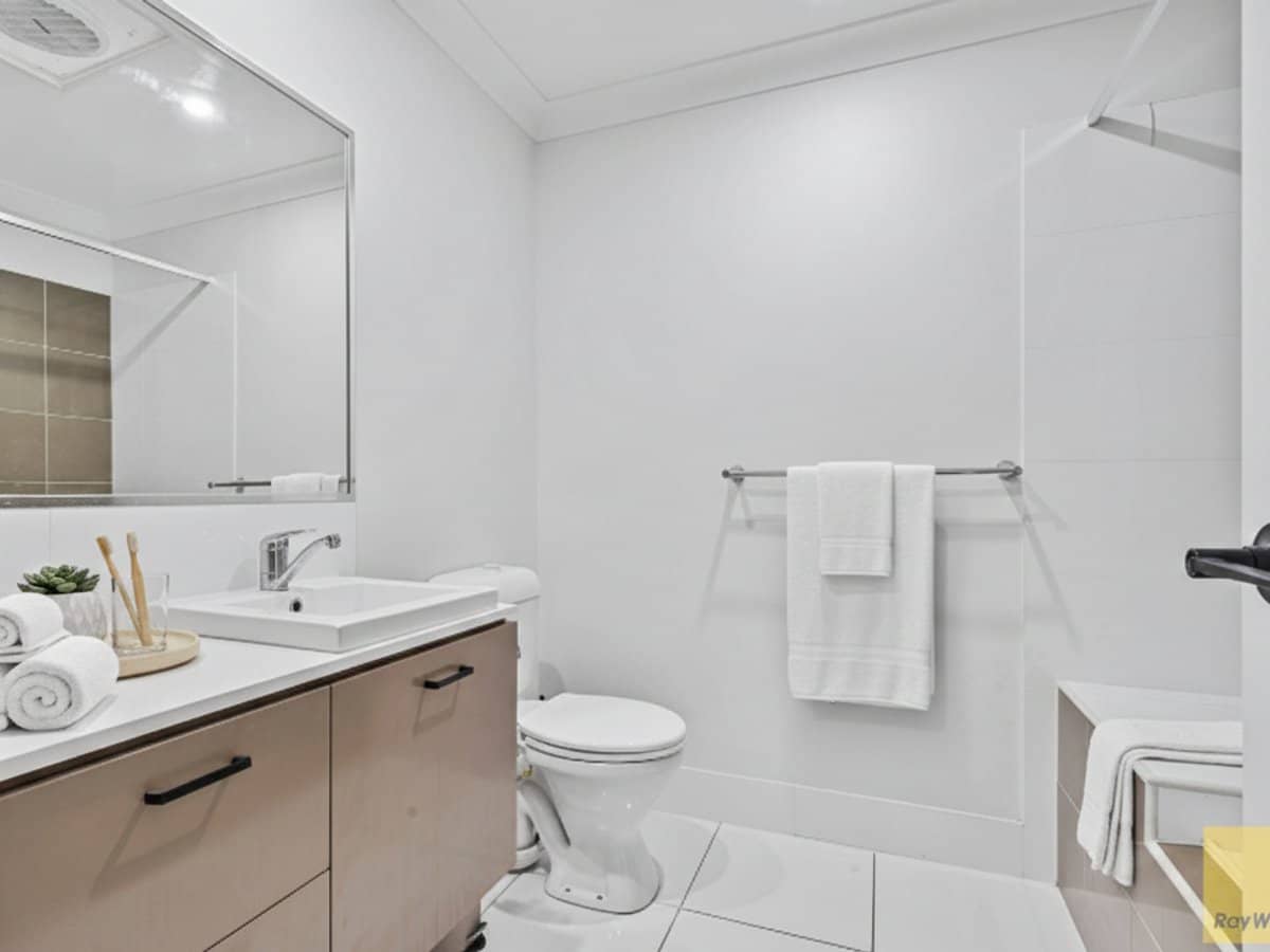 31 Lyrebird Street, LOGANLEA - Thumbnail 7