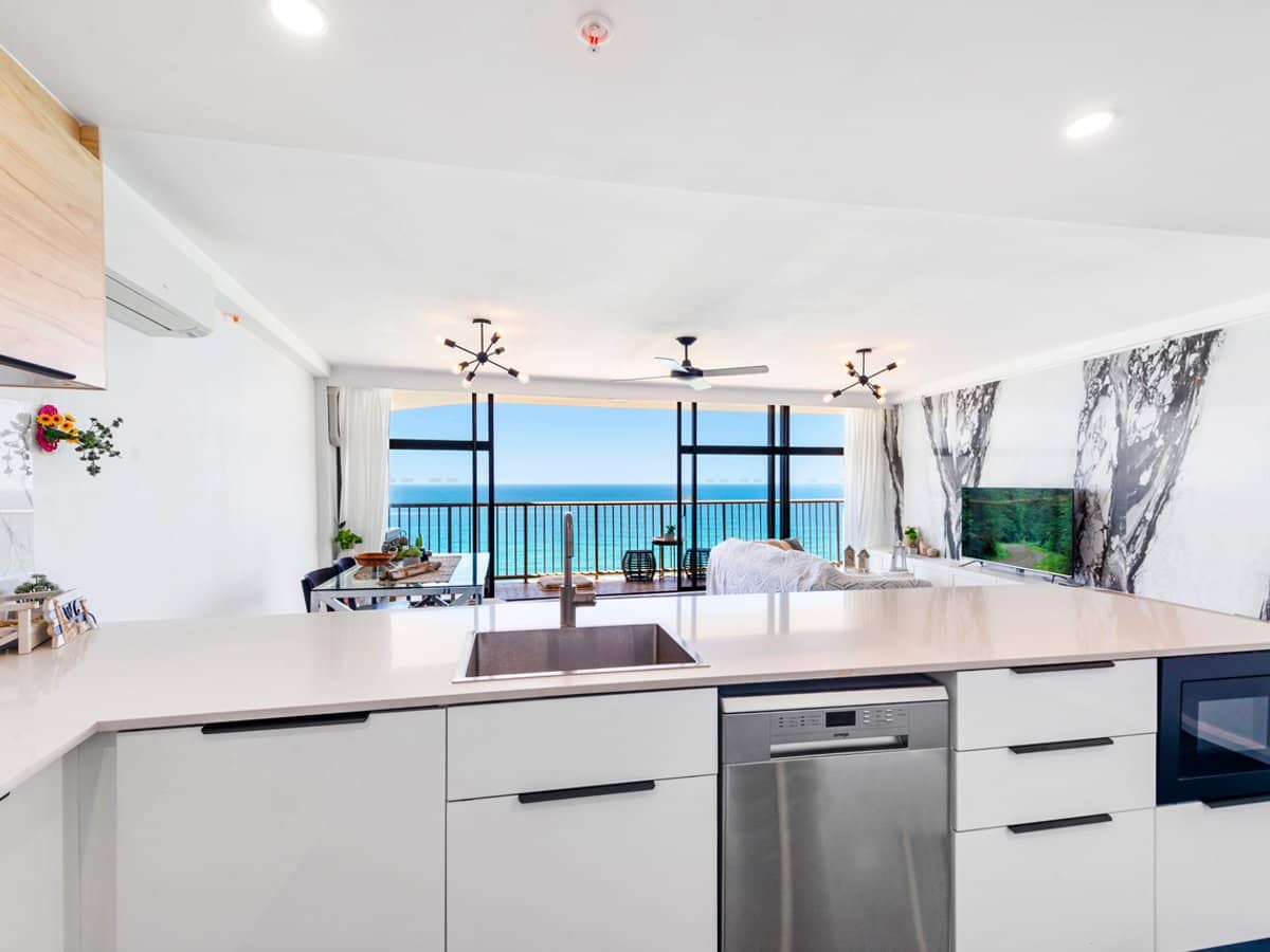 80 The Esplanade, SURFERS PARADISE - Thumbnail 10