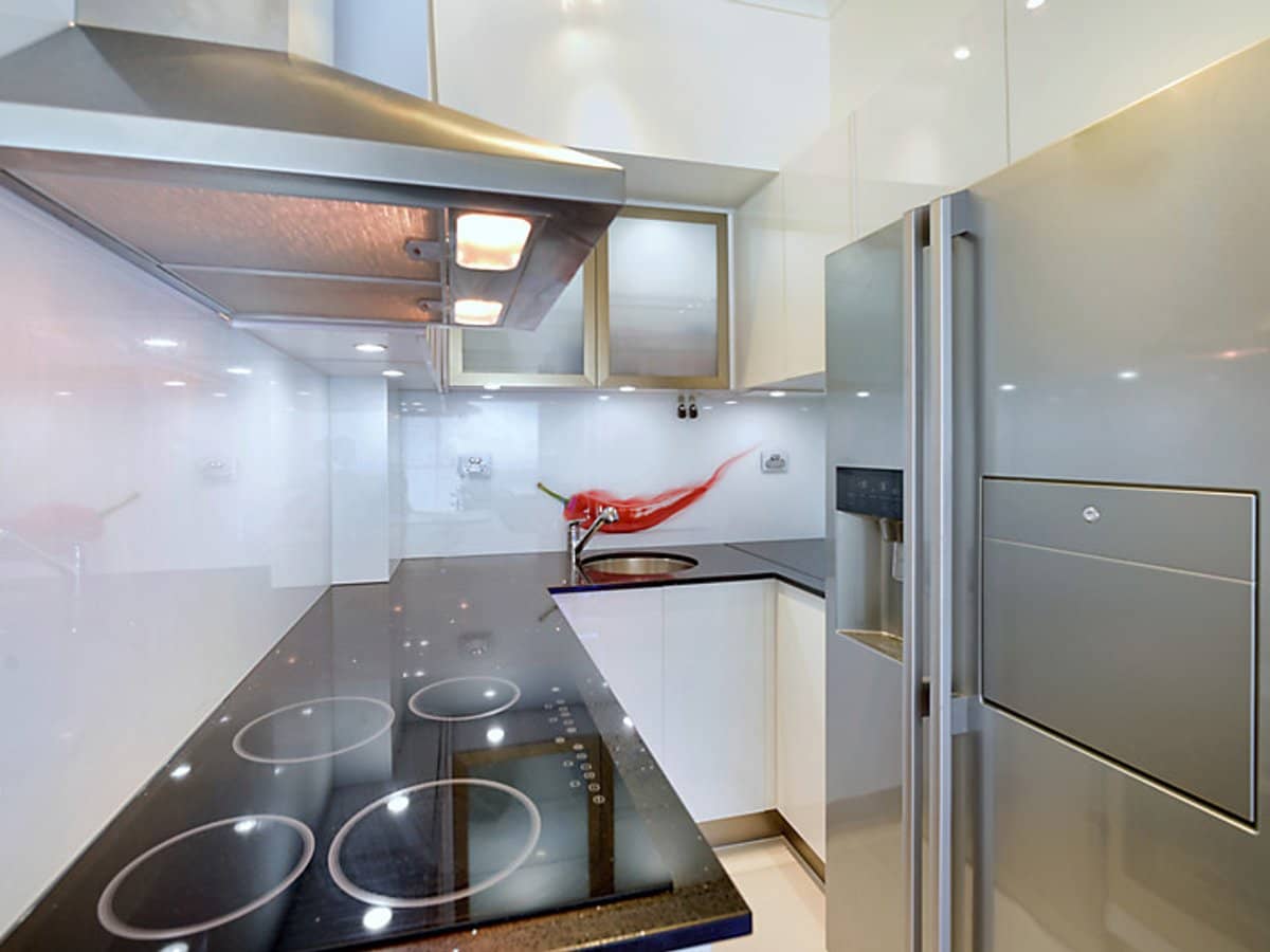 46-52 Pacific Street, Main Beach - Thumbnail 7