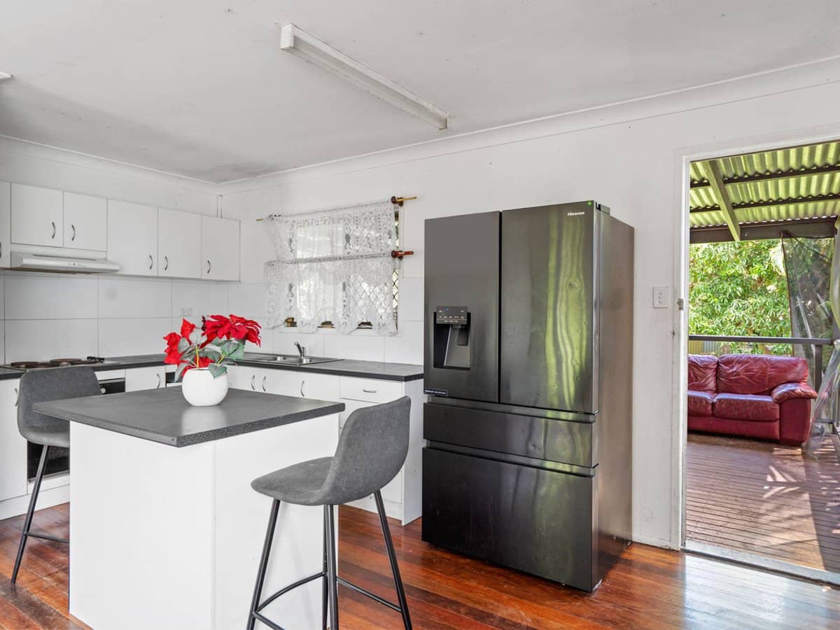 17 Heather Street, LOGAN CENTRAL - Thumbnail 5