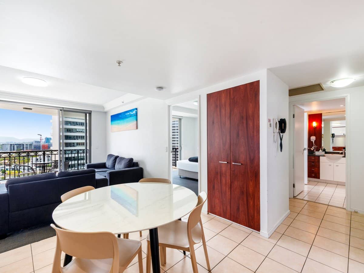 23 Ferny Avenue, SURFERS PARADISE - Thumbnail 9