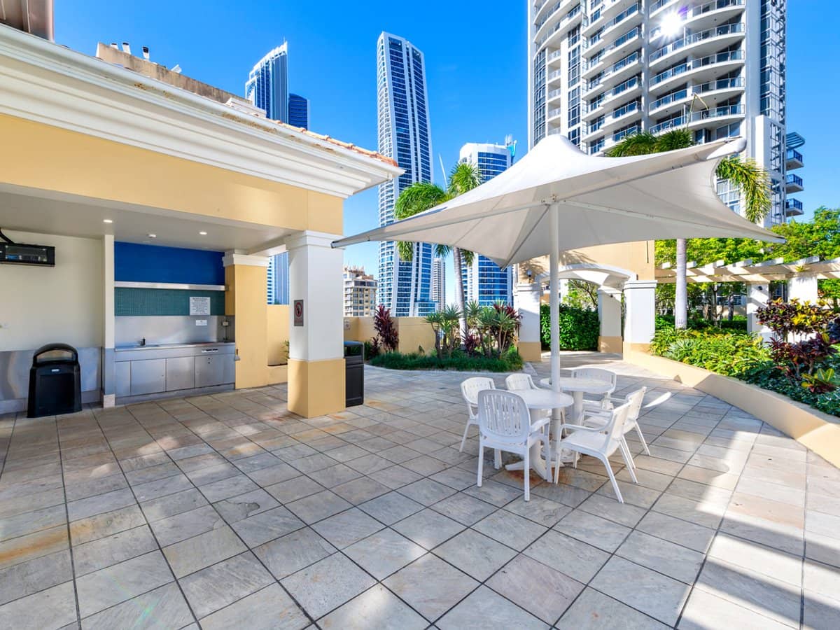 23 Ferny Avenue, SURFERS PARADISE - Thumbnail 22