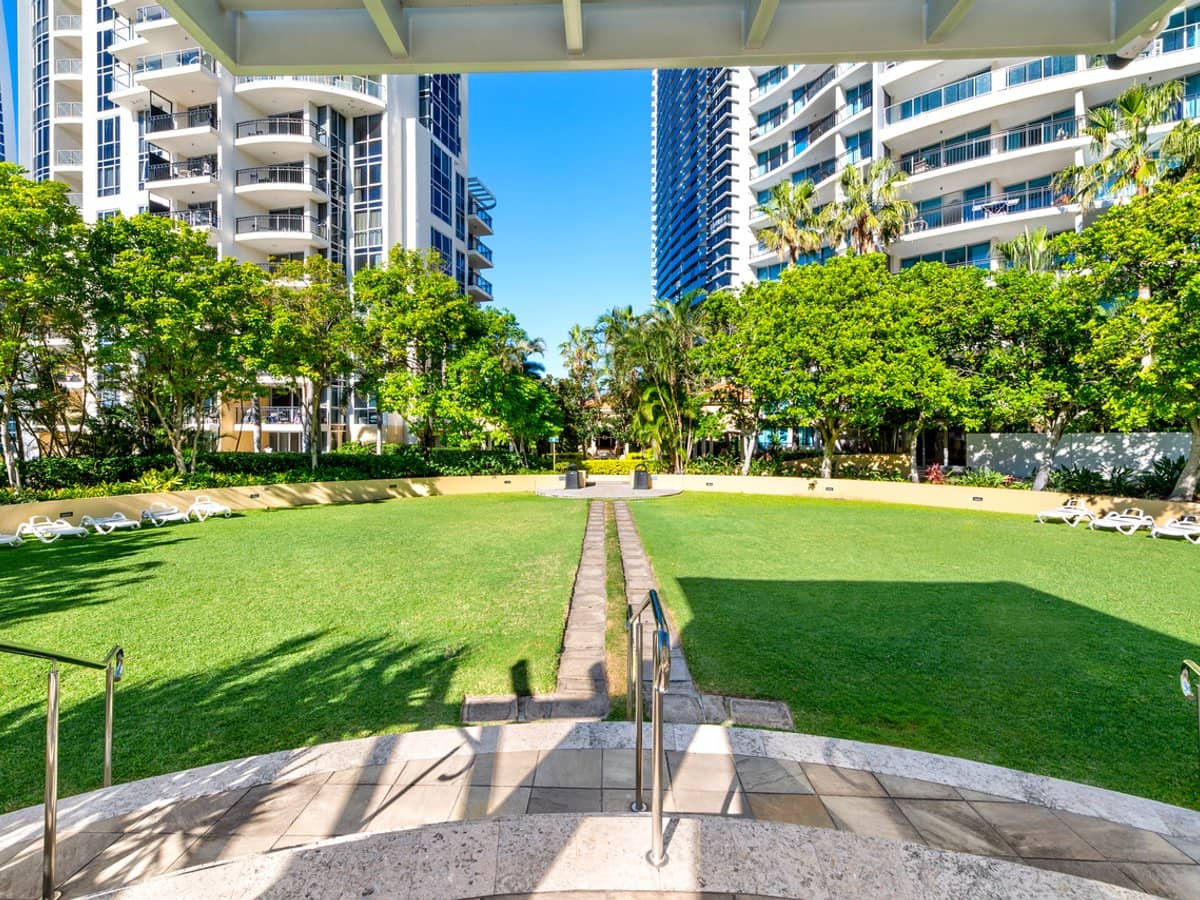 23 Ferny Avenue, SURFERS PARADISE - Thumbnail 23