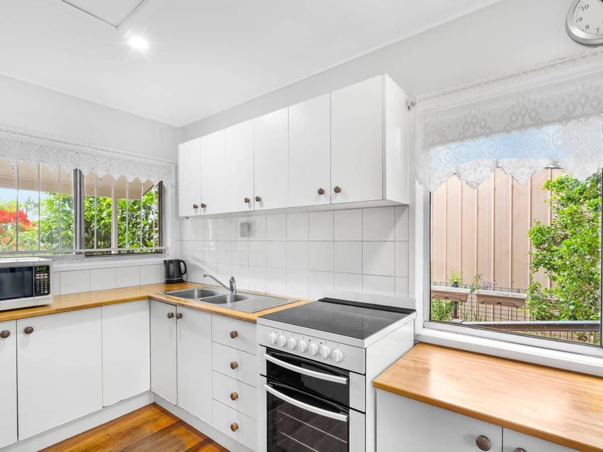 4 Stuart Street, WOODRIDGE - Thumbnail 8