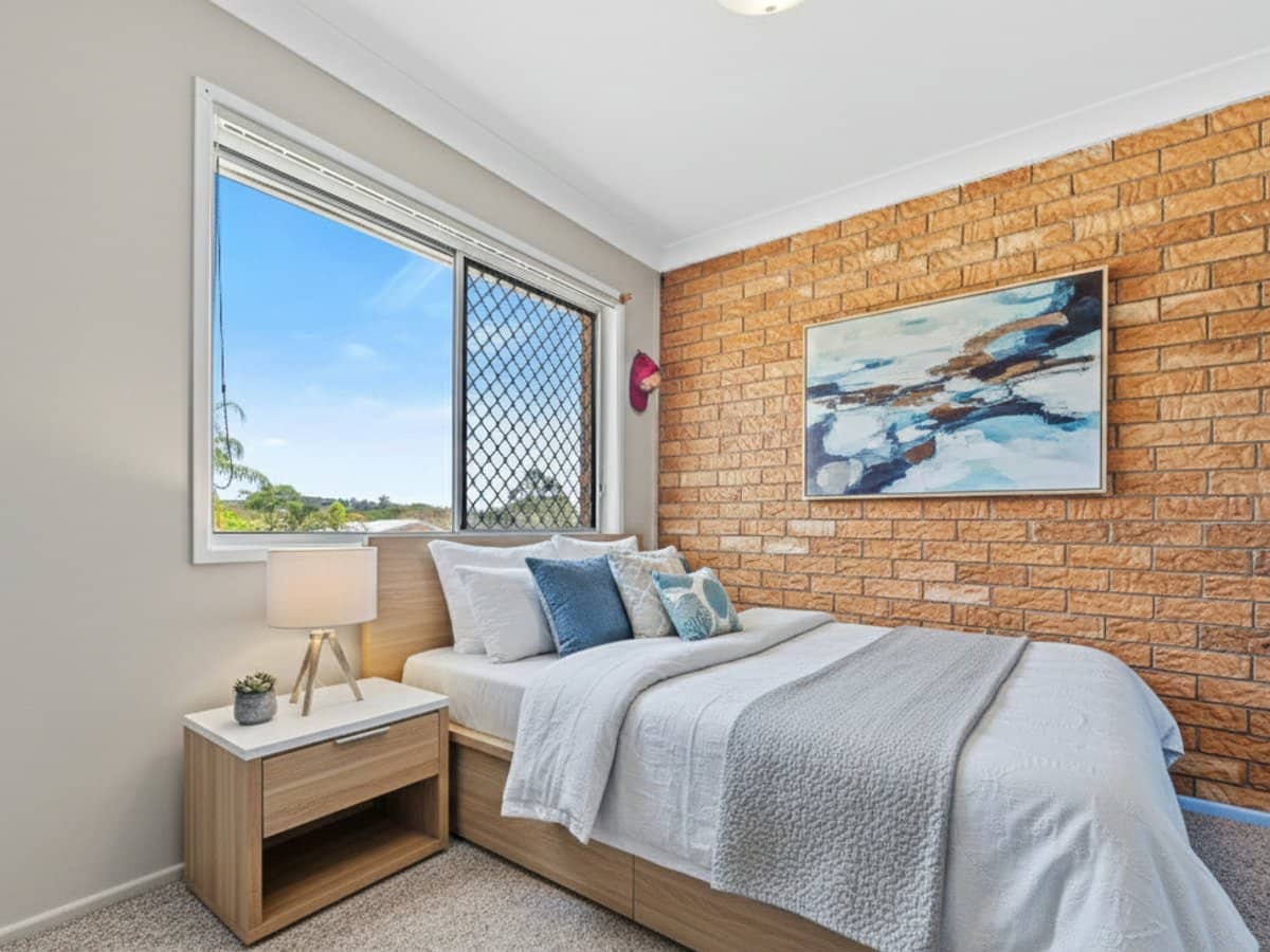 18 Defiance Road, LOGAN CENTRAL - Thumbnail 4