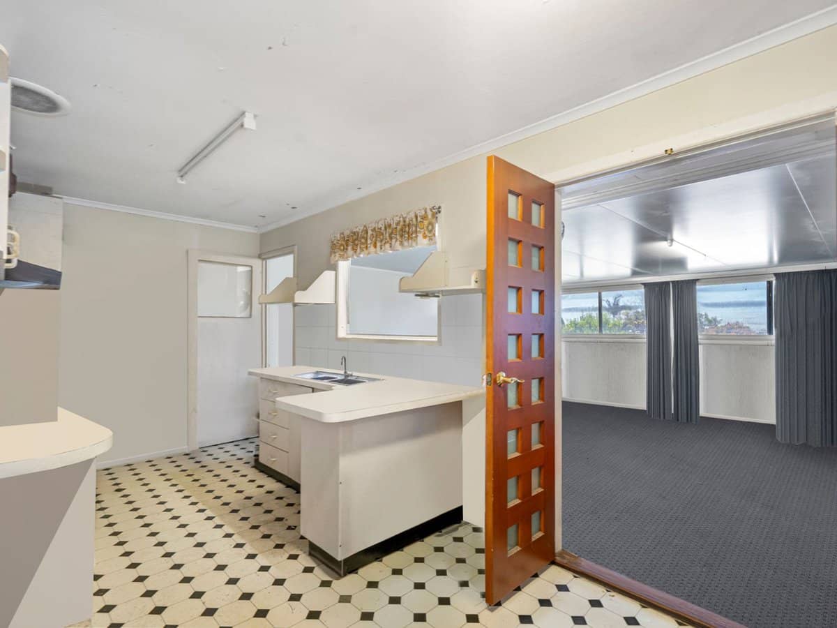 10 Ormesby Street, WOODRIDGE - Thumbnail 6