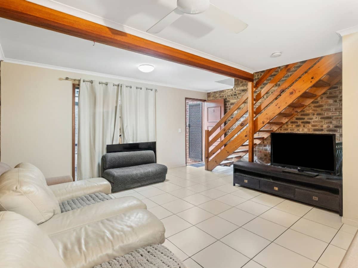 138 Fryar Road, EAGLEBY - Thumbnail 3