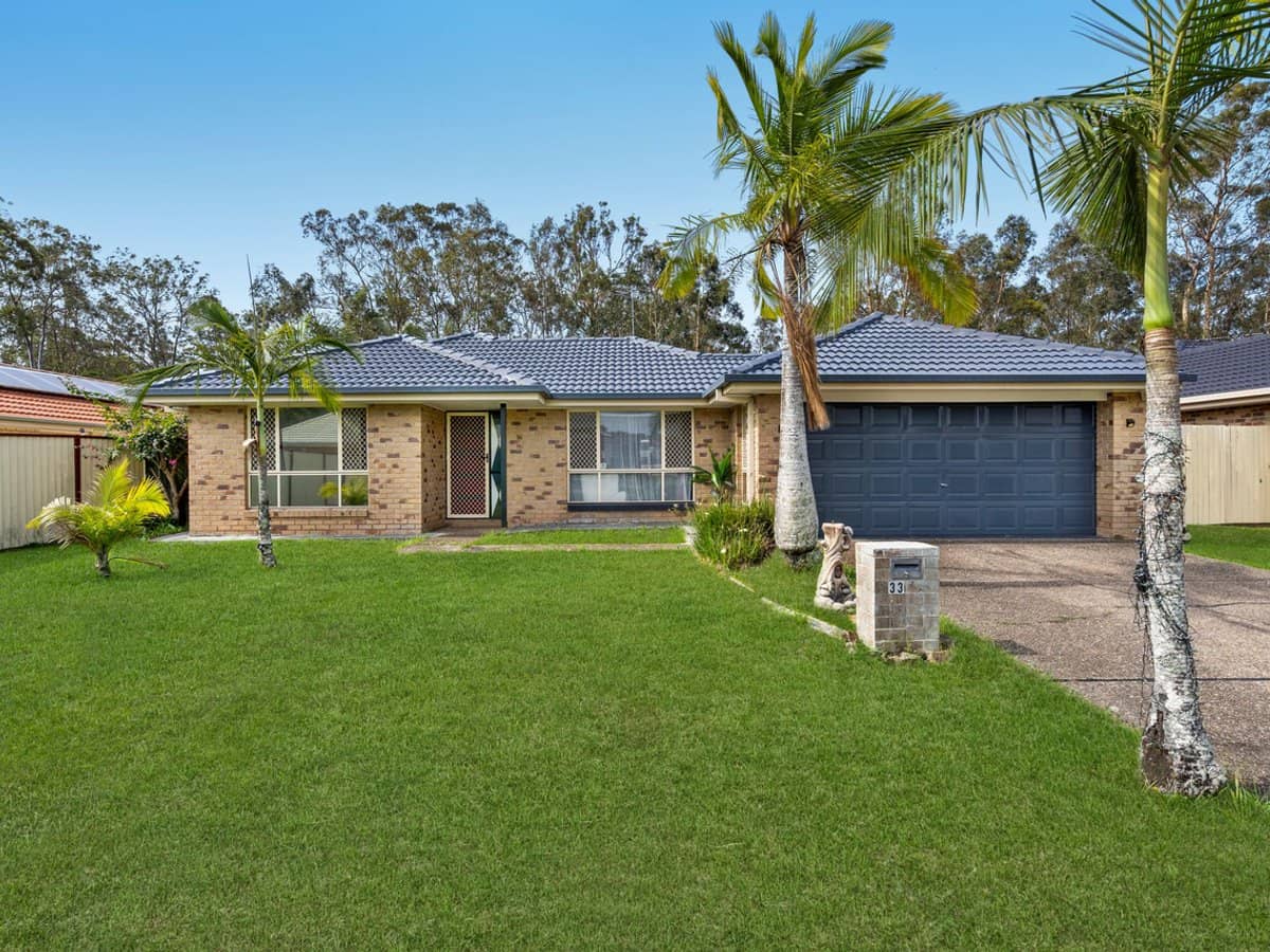 33 Lake Amaroo Court, LOGAN RESERVE - Thumbnail 1
