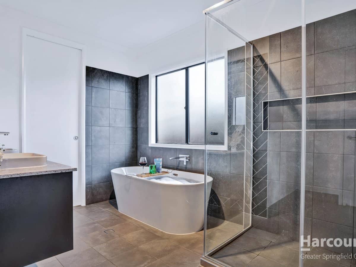 2 Delphinus Vista, SOUTH RIPLEY - Thumbnail 21