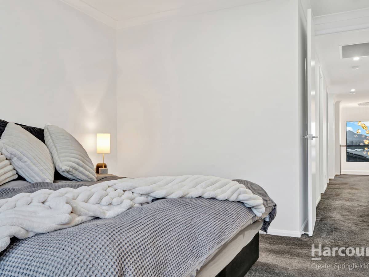 2 Delphinus Vista, SOUTH RIPLEY - Thumbnail 23