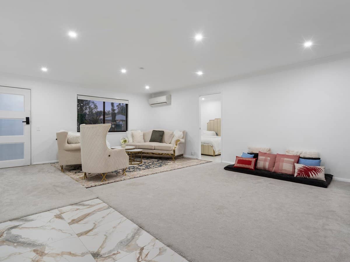 4 Brushbox Street, CRESTMEAD - Thumbnail 1
