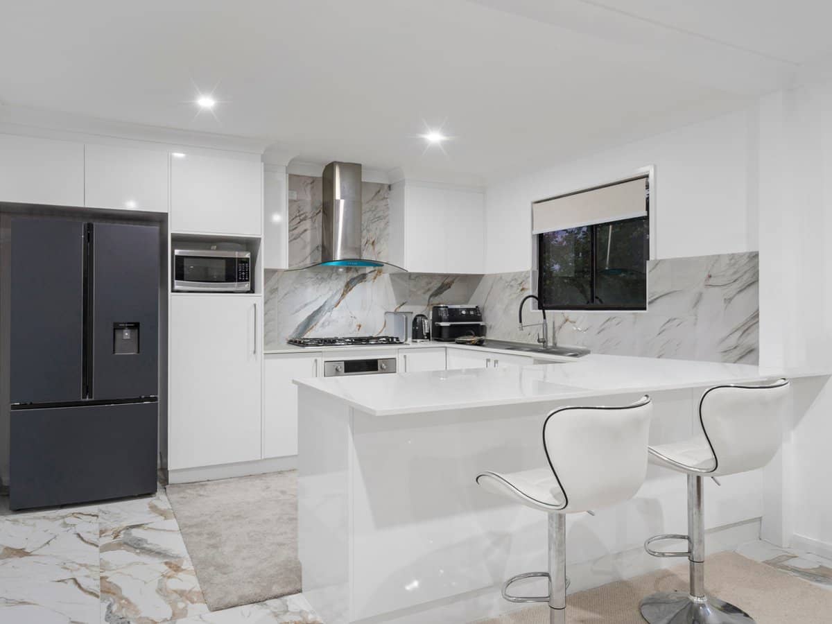 4 Brushbox Street, CRESTMEAD - Thumbnail 2