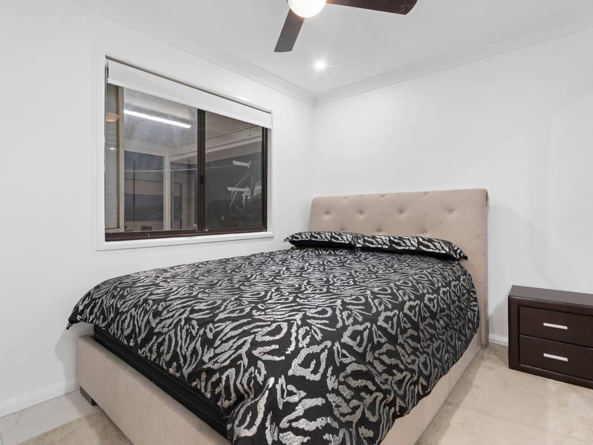 4 Brushbox Street, CRESTMEAD - Thumbnail 5